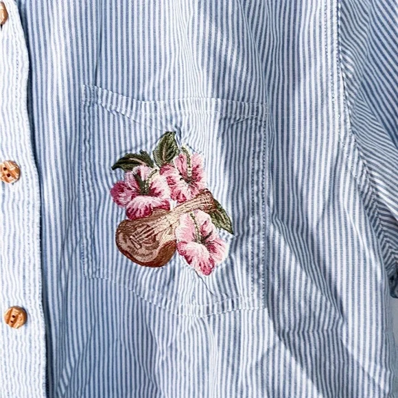 SOLUTIONS Original Striped Shirt - Light Blue & White size large - Picture 4 of 5